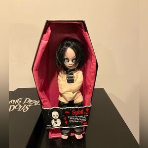 Living Dead Dolls - Cybil